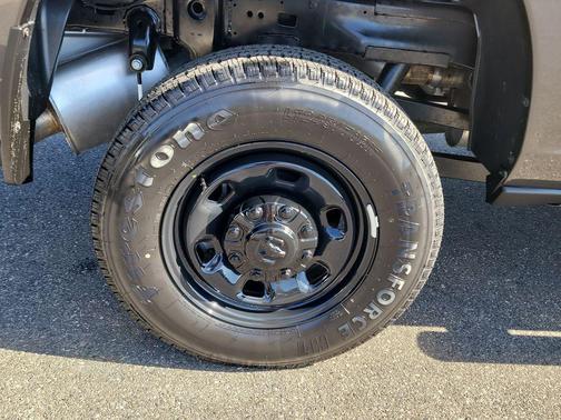 2026 RAM 2500 Tradesman Crew Cab 4x4 6'4' Box