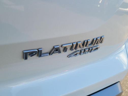 2023 Nissan Pathfinder Platinum 4WD