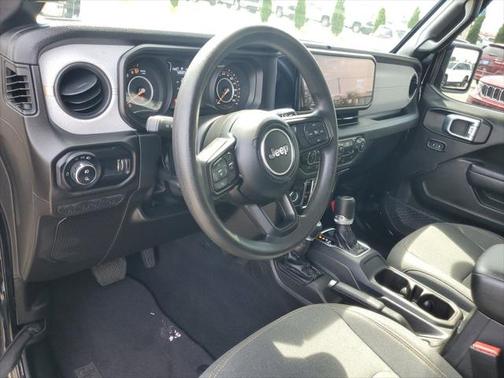 2024 Jeep Gladiator Nighthawk
