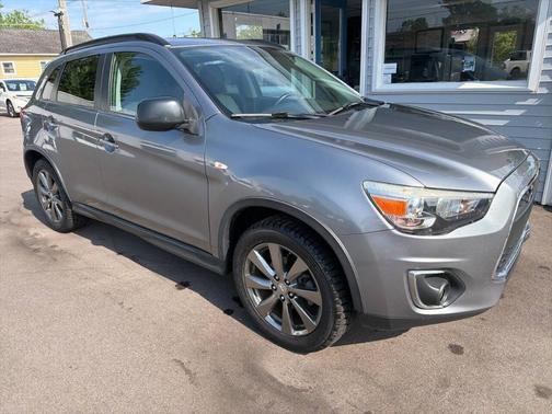 Gray 2013 Mitsubishi Outlander Sport LE