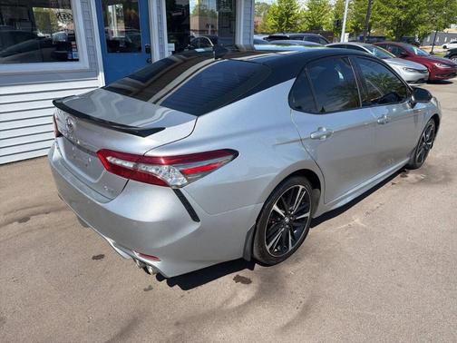Silver 2018 Toyota Camry XSE