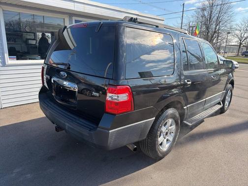 Black 2014 Ford Expedition XL