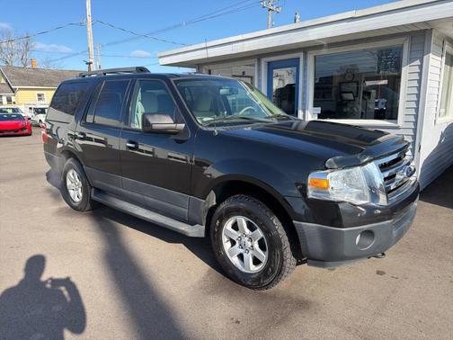 Black 2014 Ford Expedition XL
