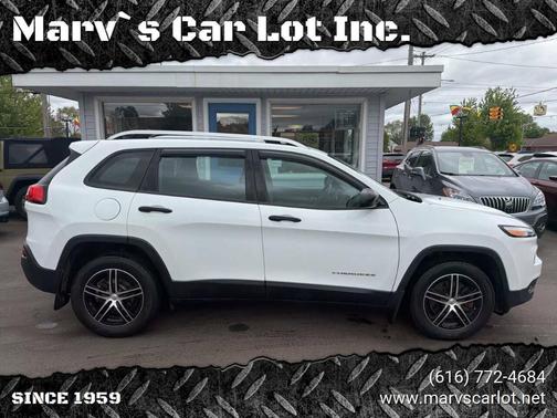 White 2017 Jeep Cherokee Sport
