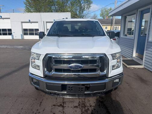 White 2015 Ford F-150 XLT