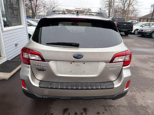 Tungsten Metallic 2016 Subaru Outback 2.5i Limited