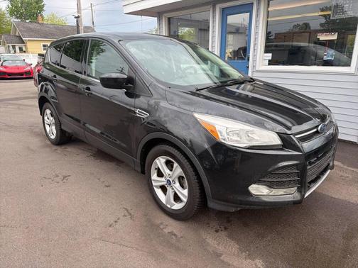 Black 2014 Ford Escape SE