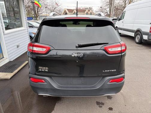 Black 2014 Jeep Cherokee Limited