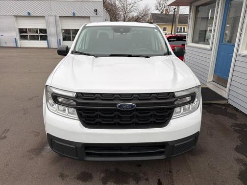 White 2022 Ford Maverick XL