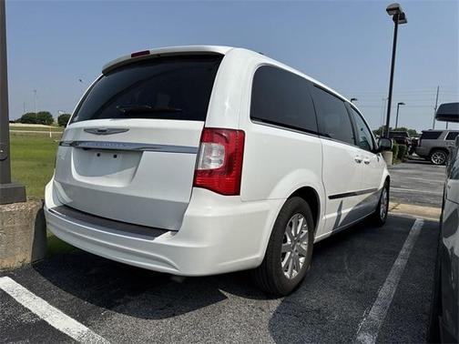 2015 Chrysler Town & Country Touring