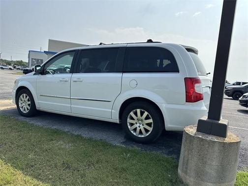 2015 Chrysler Town & Country Touring
