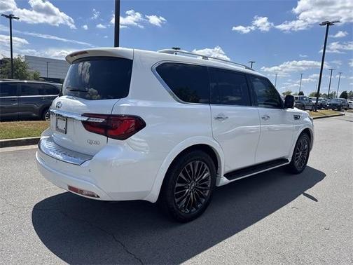 2023 INFINITI QX80 SENSORY