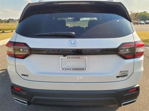 2025 Honda Pilot Sport