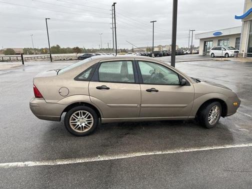 2005 Ford Focus ZX4