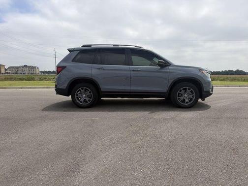 Gray Pearl 2024 Honda Passport TrailSport