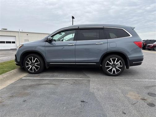 2022 Honda Pilot Touring 7-Passenger