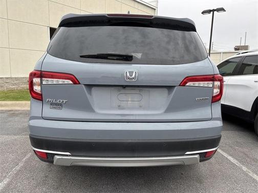 2022 Honda Pilot Touring 7-Passenger