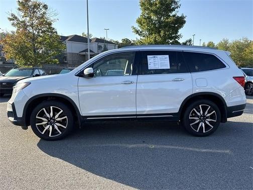 2022 Honda Pilot Touring 7-Passenger