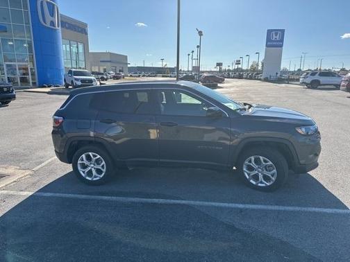 2024 Jeep Compass Sport