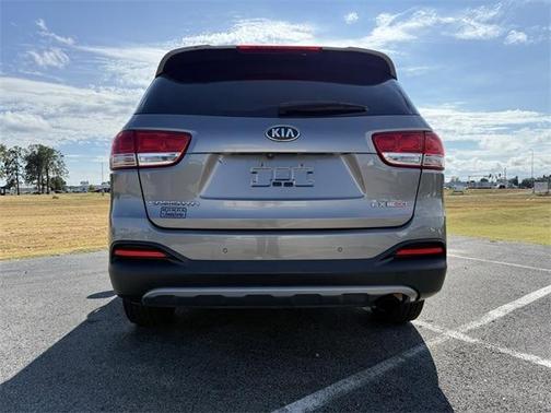 2016 Kia Sorento EX