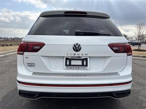 2022 Volkswagen Tiguan 2.0T SE R-Line Black