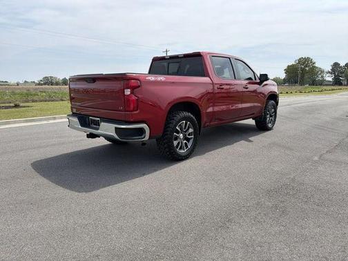 Radiant Red 2023 Chevrolet Silverado 1500 LT
