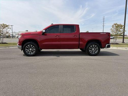 Radiant Red 2023 Chevrolet Silverado 1500 LT