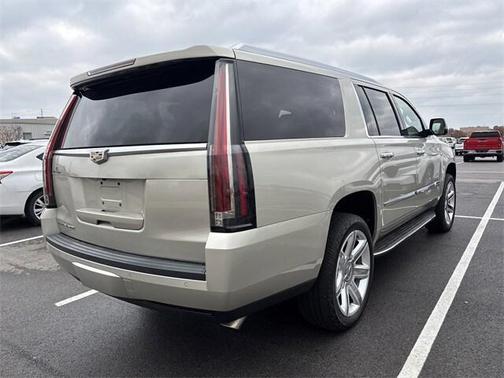 2016 Cadillac Escalade ESV Luxury