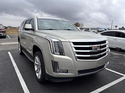 2016 Cadillac Escalade ESV Luxury