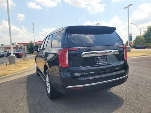 2022 GMC Yukon SLT