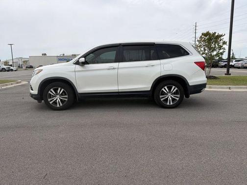 Diamond White 2018 Honda Pilot EX-L