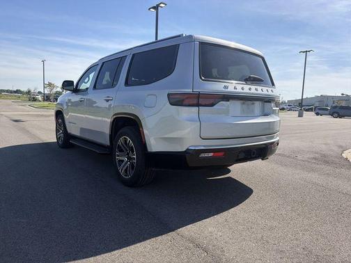 Silver Zynith 2024 Jeep Wagoneer Series II