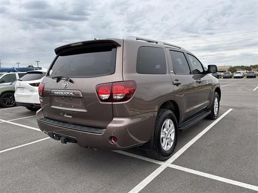 2019 Toyota Sequoia SR5