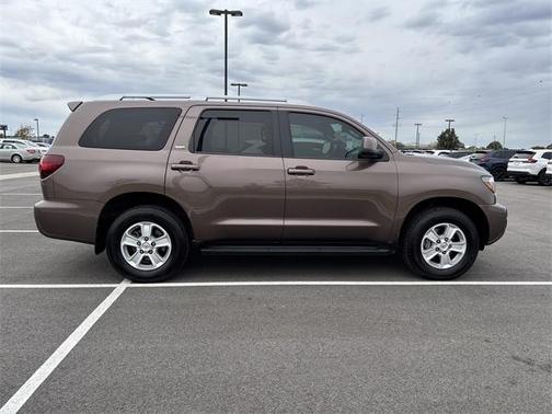 2019 Toyota Sequoia SR5