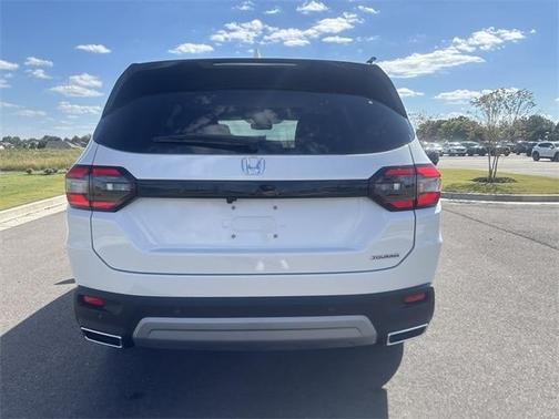 2025 Honda Pilot Touring+