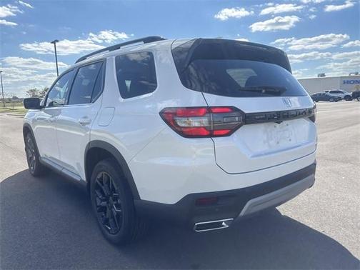 2025 Honda Pilot Touring+