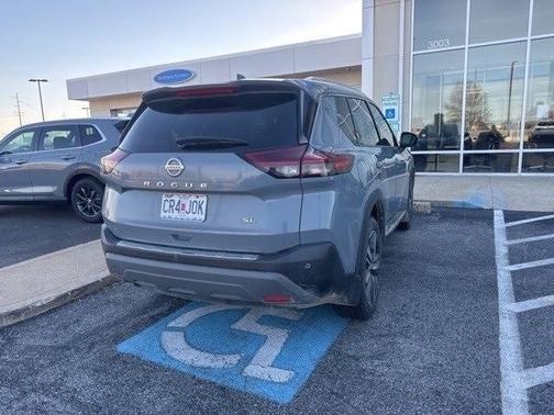 2021 Nissan Rogue SL