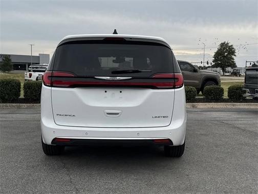 2024 Chrysler Pacifica Limited