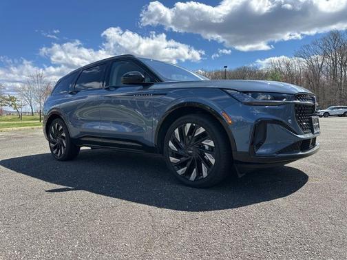 WHISPER BLUE MET CC 2025 Lincoln Nautilus RESERVE