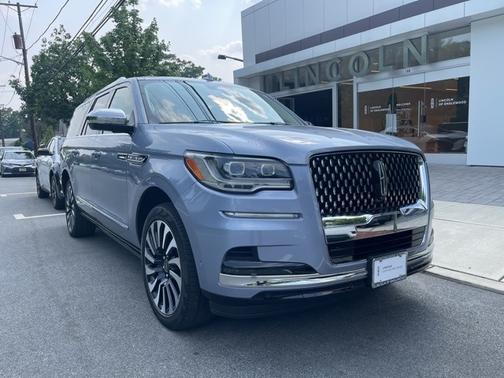 2022 Lincoln Navigator L BLACK LABEL