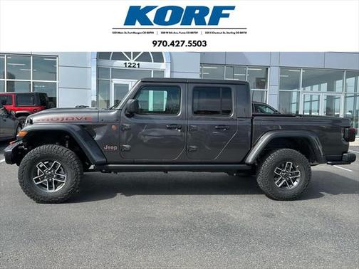 2025 Jeep Gladiator Mojave X