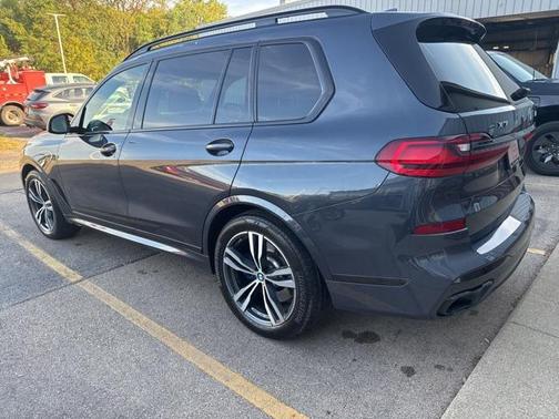 2020 BMW X7 M50i