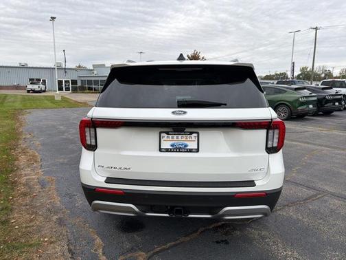 2025 Ford Explorer Platinum