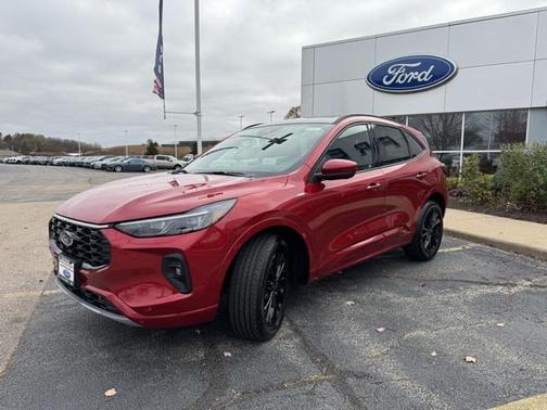 2025 Ford Escape ST-Line Elite