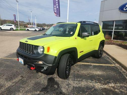 Hypergreen Clearcoat 2017 Jeep Renegade Trailhawk