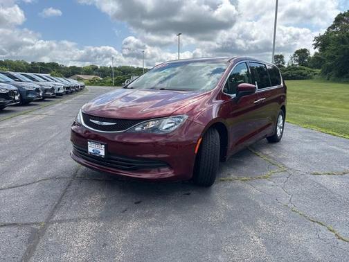 2017 Chrysler Pacifica Touring