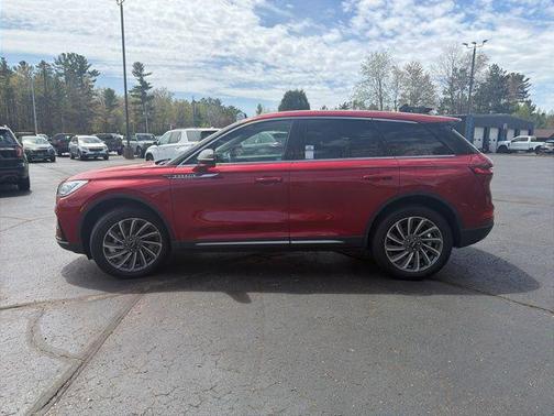 Red Carpet Metallic Tinted Clearcoat 2025 Lincoln Corsair Reserve