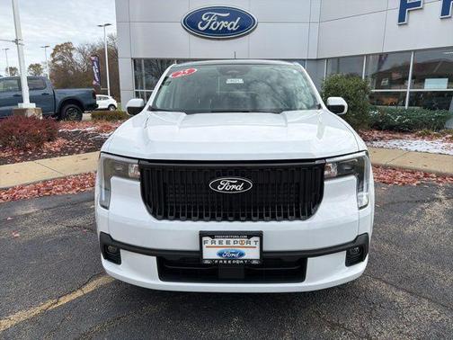 Oxford White 2025 Ford Maverick Lobo Standard