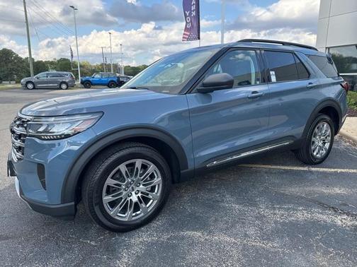 2025 Ford Explorer Active