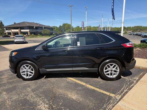 Agate Black Metallic 2023 Ford Edge SEL